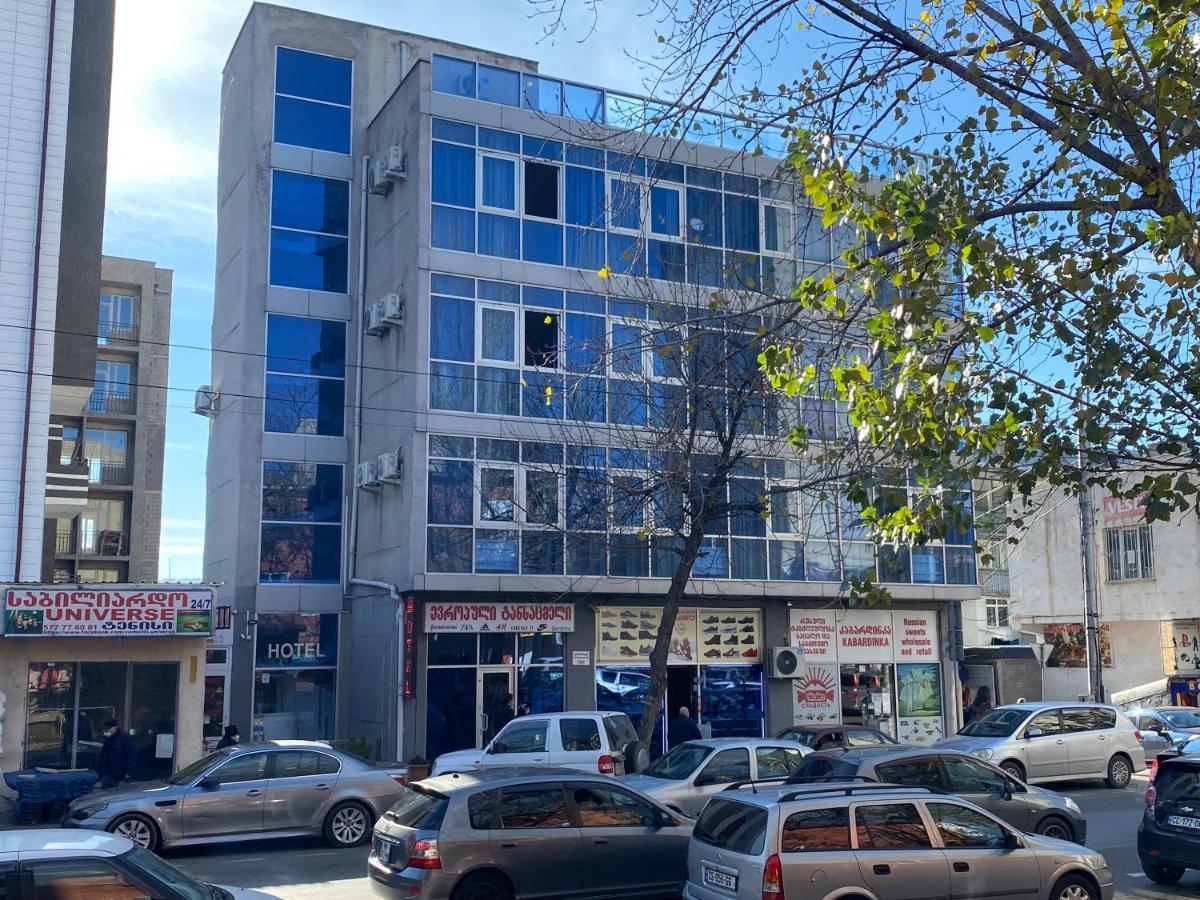 Hotel G & J Tiflis Exterior foto